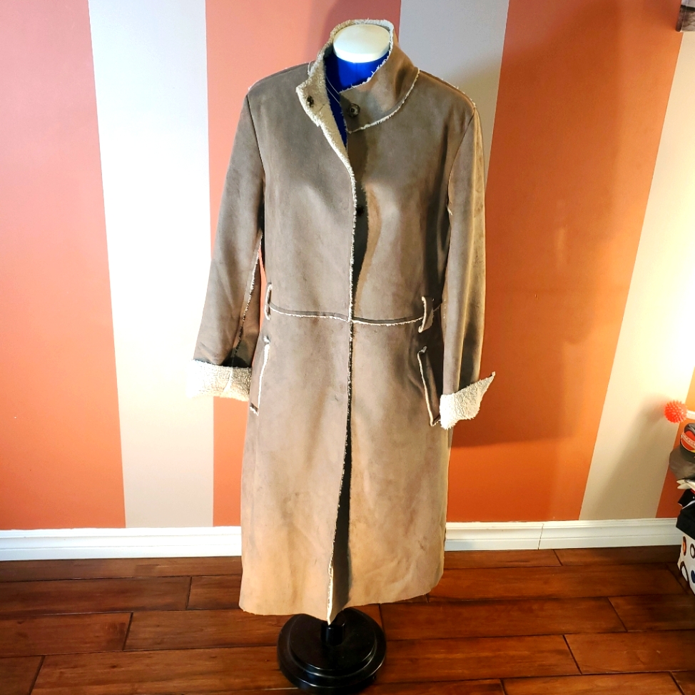 Larry Levine Women Sude Long Coat